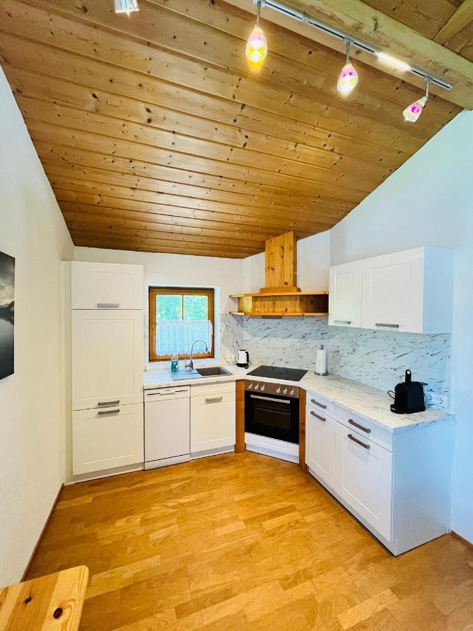 Appartamento Haus Helga Hof bei Salzburg Esterno foto